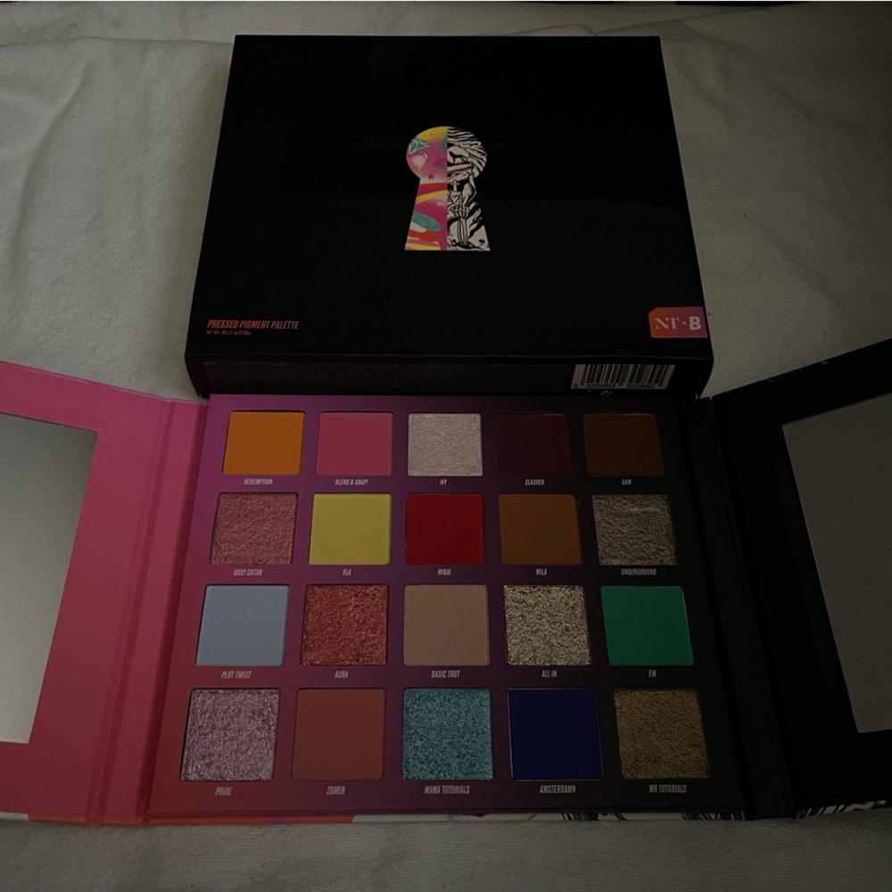 Beauty Bay: Nikki Tutorials Eyeshadow Palette
